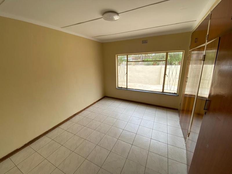 4 Bedroom Property for Sale in Riviera Northern Cape